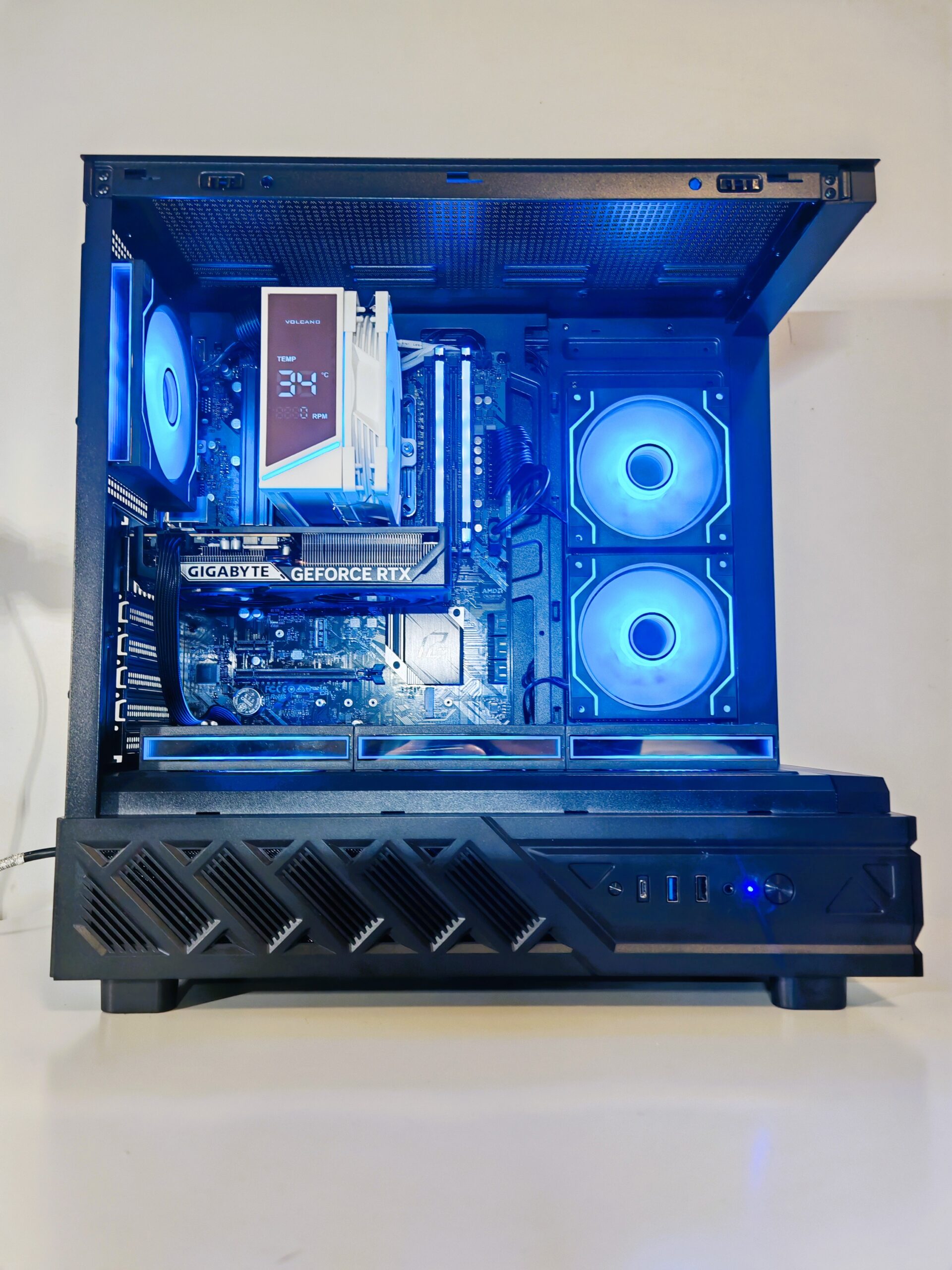 NaviTech Nebula 5700 sisäosat